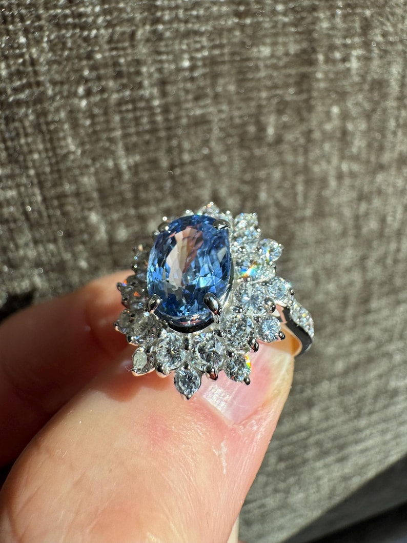 Cornflower Blue Natural Ceylon Sapphire and Natural Diamond Platinum Ring image 5