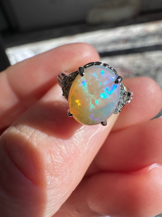 Beautiful Vintage Natural Opal & Diamonds in Soli… - image 2