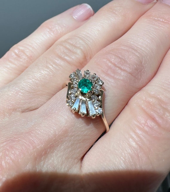 Vintage Solid 14k Natural Emerald & Diamond Balle… - image 7