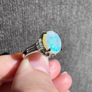 Beautiful Vintage Natural Opal & Diamonds in Solid Platinum Ring
