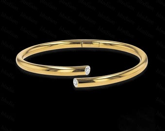 Crossover Diamant Spring Armring - 0,34 CTW 18K Guld - Vinklad Öppen Design