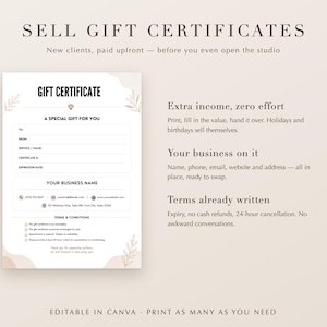 Pu&ograve; includere: Un modello di buono regalo stampabile caratterizzato da un design minimalista con forme astratte beige e illustrazioni di foglie. Il documento include campi per i dettagli del destinatario, le informazioni di contatto dell'azienda e i termini e condizioni.