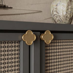 Tirador de latón para armario, tirador para armario, pomo de cajón con forma de trébol de cuatro hojas