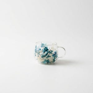 Dubbelväggig glasmugg med torkade blommor, värmebeständig 300 ml elegant presentmugg bild 5