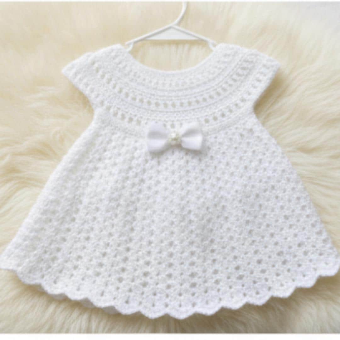 toddler crochet flutter-sleeve dress - ivory White Baby Dress