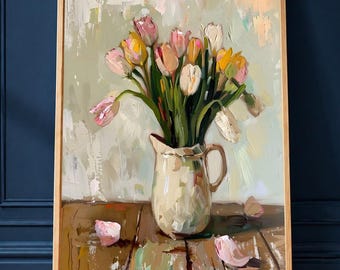 Tulpen-Wandbild, Blumenmalerei im Cottagecore-Stil, Blumendruck im französischen Landhausstil, Vase in zarten Pastellfarben, rustikale Frühlingsdeko