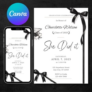 Puede incluir: Una invitación de graduación con un diseño de lazo y cinta negros. La invitación incluye el texto "Graduation Celebration" y "She Did It". El anuncio es para Charlotte Wilson, Clase de 2025, e incluye la fecha, hora y lugar.