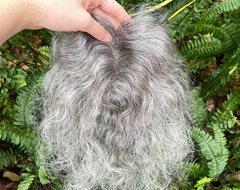Hand-Tied Human Hair Grey Hair Topper, 8x12cm Middle Part Wavy Hairpiece with Clips, 10-Inch Silver Curly Hair Topper for Crown Thinning