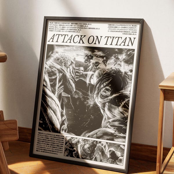 Op de afbeelding: Ingelijste zwart-wit Attack on Titan poster. De poster toont manga-stijl illustraties van personages in actie, met de titel "ATTACK ON TITAN" prominent weergegeven. Het kunstwerk is gedetailleerd en dynamisch, met Japanse tekst.