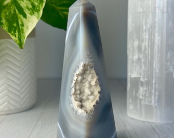 Obelisco de ágata drusa // Torre de cristal pulido con bandas azules, punta de piedra natural, roca mineral, geoda, decoración de sanación espiritual, coleccionable