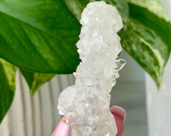 Varita de estalactita de cristal de apofilita de diamante // Muestra de exhibición de calcedonia azul, roca mineral natural en bruto, piedra de meditación, sanación espiritual