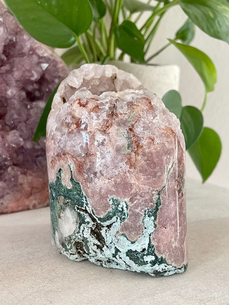 rose quartz heart photo rose quartz heart photo
