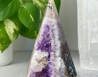 Punta de cristal de amatista púrpura // Pirámide de calcita drusa de Uruguay, piedra uruguaya, roca mineral natural pulida con diamante, geoda, decoración del hogar, coleccionable