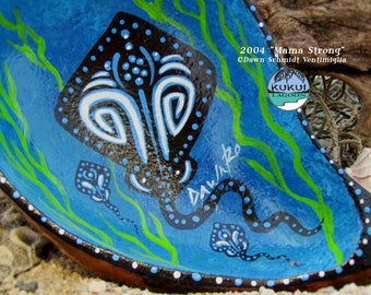 Stingray handpainted trinket bowl, oceanic style mom and babies sealife on reclaimed vintage monkeypod wood bowl, #2004.