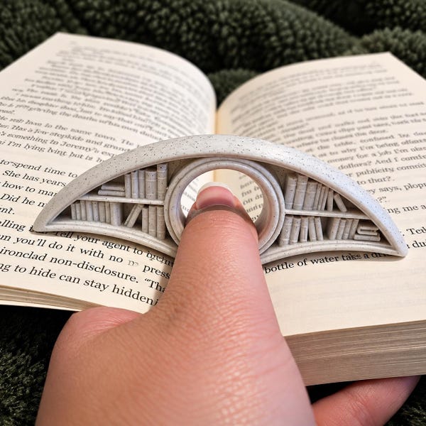 3D Printed Bookshelf Page Holder, Mini Book Design, One-Handed Reading Accessory