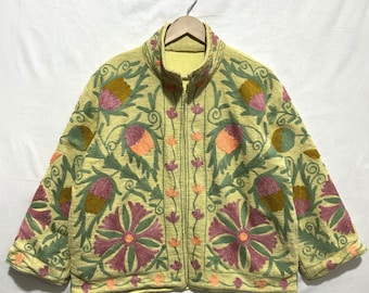 Jaqueta Suzani TNT com bordado floral, jaqueta feminina de inverno estilo boho em algodão, presente ideal para ela.