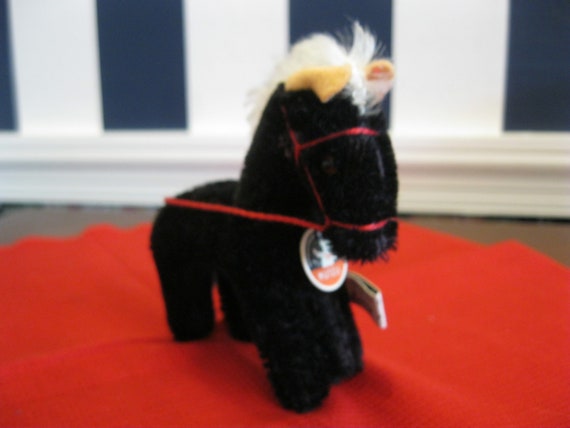 Small stuffed horse deals