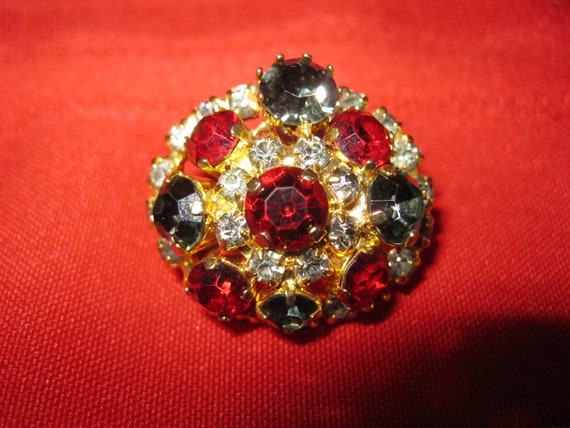 Oval Austrian Crystal pin - image 1