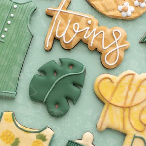Jungle Leaf Cookie Cutter. Tropical Leaf Cookie Cutter.
