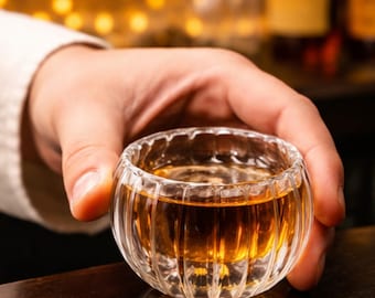 4er-Set Whisky-Tasting-Gläser | Mini geriffelte Glasbecher | Bourbon Scotch Mustergläser | Whisky Flug Set | Hausbar Geschenk
