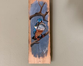 Kingfisher Painting on Wood Slice - Original Acrylic Bird Art with Fish | Handmade Kingfisher Artwork | Nature Wildlife Decor