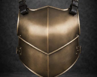 Corazza da cavaliere medievale in ottone anticato con finitura anticata / Armatura da cavaliere fatta a mano per LARP e regali di Halloween per cosplay