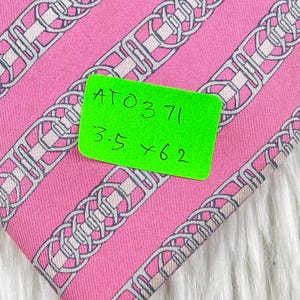Vintage Authentic Hermes Paris Pink Silk Tie, Geometric Chain Link Print Men's Necktie, Made in France Luxury Business Silk Tie 5402 OA image 12