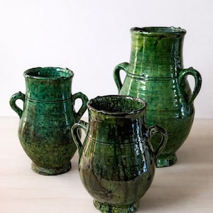 Vintage Tamegroute vaas met groene oorbellen, handgemaakte Marokkaanse aardewerken pot met dubbele handgrepen, SML
