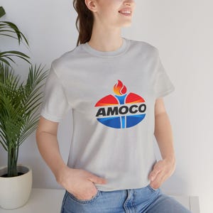 Camiseta con el logotipo vintage de Amoco: nostalgia clásica del petróleo americano