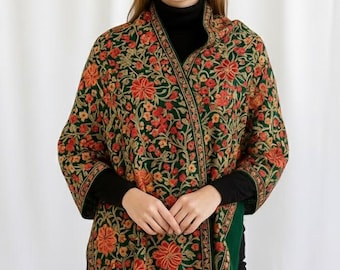 Scialle in pashmina verde bosco ricamato - Stola in lana con motivo floreale del Kashmir