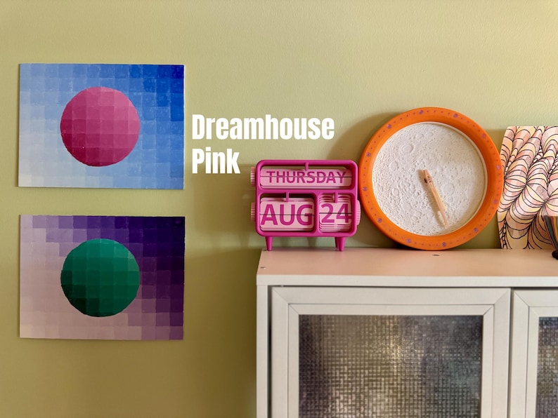 Calendario perpetuo da scrivania stampato in 3D – Decorazione per ufficio con colori personalizzati Dreamhouse Pink