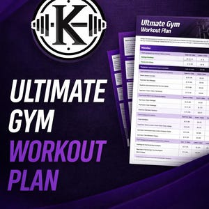 Op de afbeelding: Een paars en zwart grafisch ontwerp voor een Ultimate Gym Workout Plan. Het ontwerp bevat de tekst "ULTIMATE GYM WORKOUT PLAN" in wit en paars, en een logo met de letter "K" in een cirkel met gewichten.