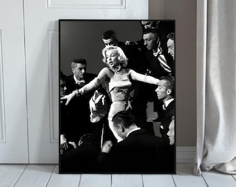 Escena glamurosa de Hollywood de época: momento icónico en el estudio, poder, elegancia y movimiento colectivo