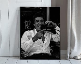 Arte mural icónico de gánsteres, fotografía cinematográfica de lujo en blanco y negro, descarga digital de dinero antiguo y poder.