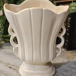 Hull Usa Vase 216 9 - Etsy