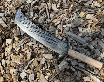 Espada forjada a mano