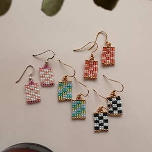 Pärlbesatta schackrutiga örhängen, 18k guld eller sterlingsilver