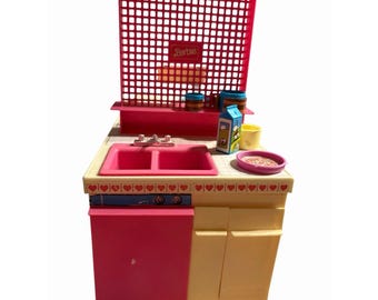 Vintage Barbie Dream Kitchen Set #9119 - 1984 With Accessories Food Dishes