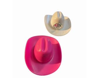 Muñeca Barbie Vintage de los años 90 2- Sombrero de vaquera occidental blanco y rosa Vaquera