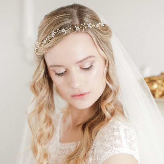 Gold Floral Wedding Hair Vine: Freshwater Pearl Bridal Crown  display picture 1