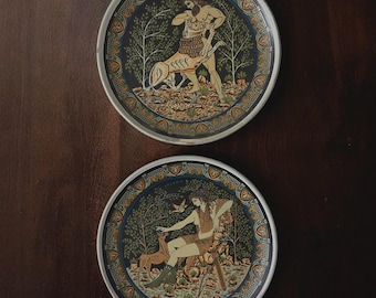 Platos antiguos de cerámica griega pintados a mano - Heracles y Artemisa