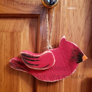 Handmade red cardinal - wood Christmas tree ornament - memorial ornament - personalize name - bird lovers - visitor from heaven - sympathy