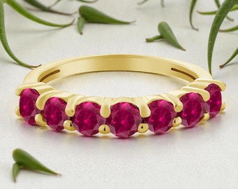 Rubin Cz halbe Eternity Bandring, Rundschliff Rubin stapelbar Ring, Sterlingsilber vergoldet Ring, Juli Birthstone Schmuck, Jubiläumsgeschenk