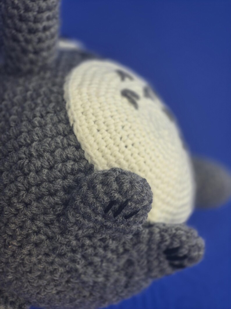 Handgjord Totoro Virkad Amigurumi Gosedjur - Studio Ghibli bild 10