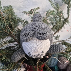 Handgjord Totoro Virkad Amigurumi Gosedjur - Studio Ghibli bild 7