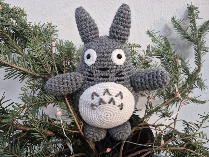 Handgjord Totoro Virkad Amigurumi Gosedjur - Studio Ghibli bild 6