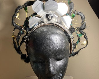 Bet and aluminum headpiece