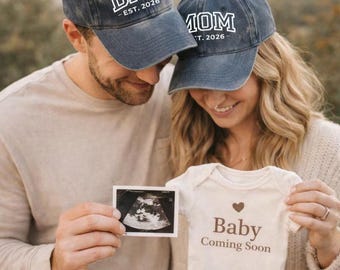 Custom Embroidered Mom Dad Est 2026 Hat, Baby Announcement Cap, Pregnancy Reveal Gift, Mothers Day Hat, Vintage Family Baseball Cap Gift