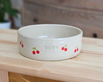 Bol pour animal de compagnie en poterie fait main sur mesure pour votre compagnon bien-aimé | bol pour chien | bol pour chat | Bol pour animal de compagnie peint à la main | Gamelle cerise pour animal de compagnie