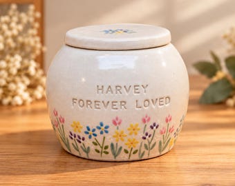 Handmade Personalized Garden Pet Urn fo ashes, Custom Memorial, Cremation Keepsake
